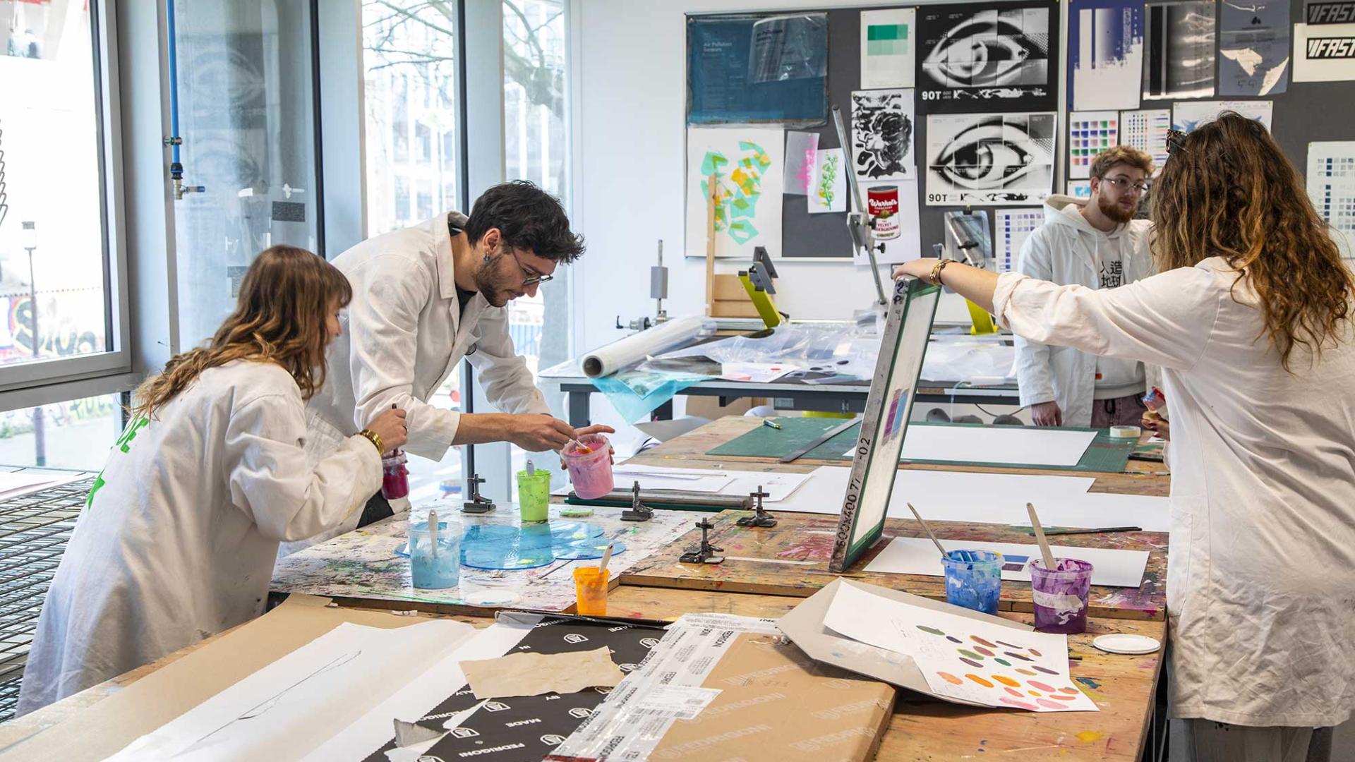 Workshop sérigraphie en Majeure Design graphique