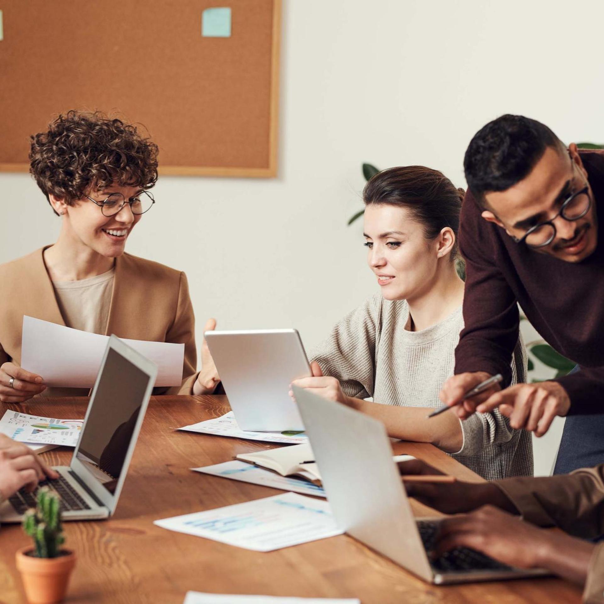 Responsable communication entreprises
